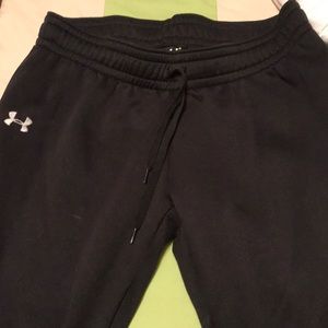 Women’s Under Armour sweatpants